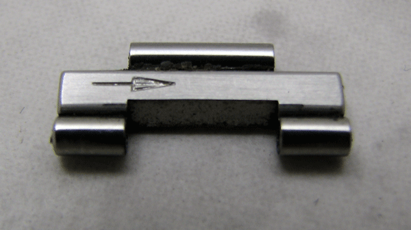 A link from a bracelet
